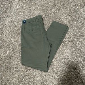 Men’s Abercrombie Green Khaki Chinos | Size 32x30 (NEVER WORN TAGS ON)